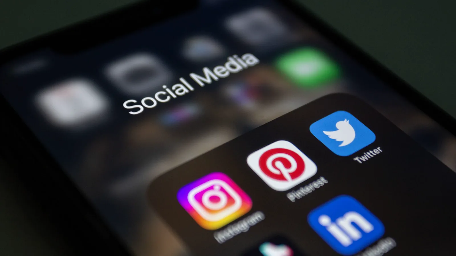 Community management — Avance Hub